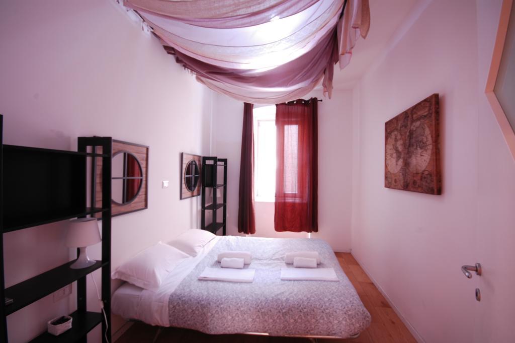 Residence Teatro Rossetti * Triest